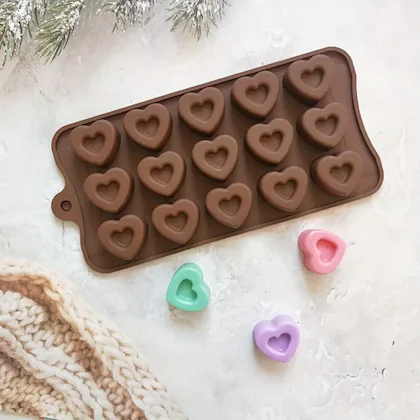 15-Cavity - 3D Heart Shaped Silicone Chocolate Mould - Non-Stick Baking & Candy Making Tray - 1 Piece