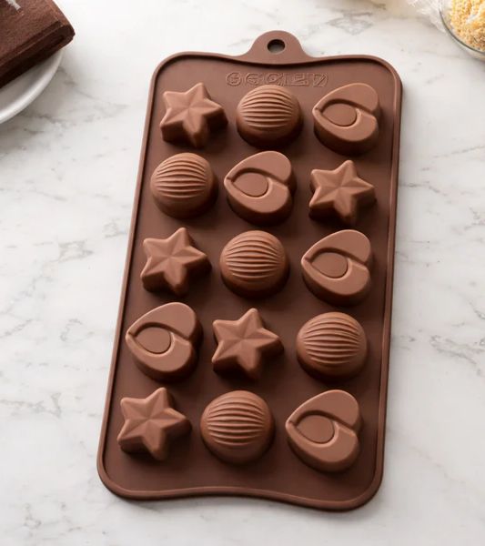 15-Cavity Heart, Star & Shell Shapes - Chocolate Mould - Pack of 1