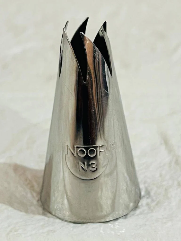 Big Nozzle No. N3 – Stainless Steel Piping Tip for Cake Decoration