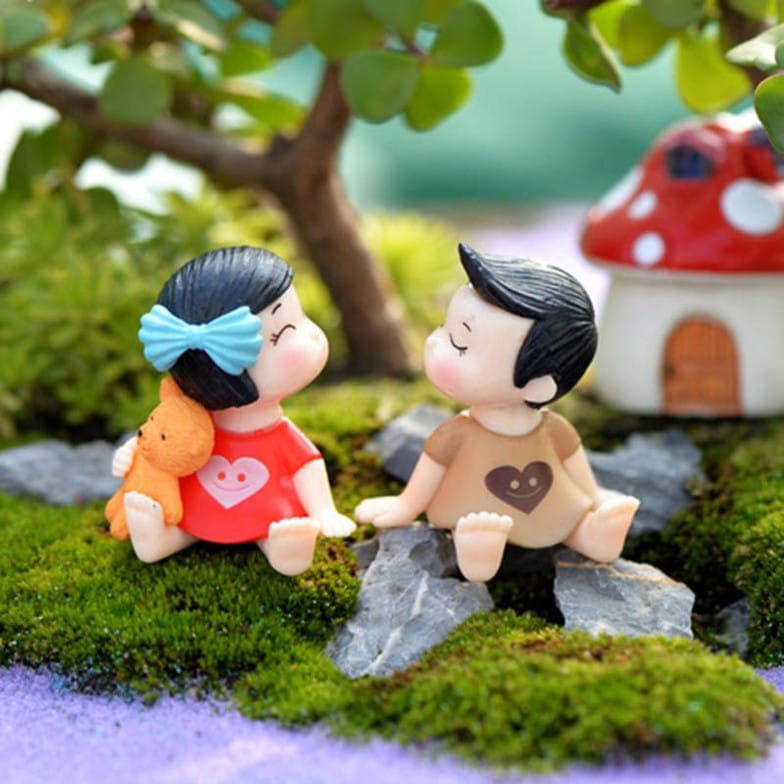 Beloved Couple Miniature
