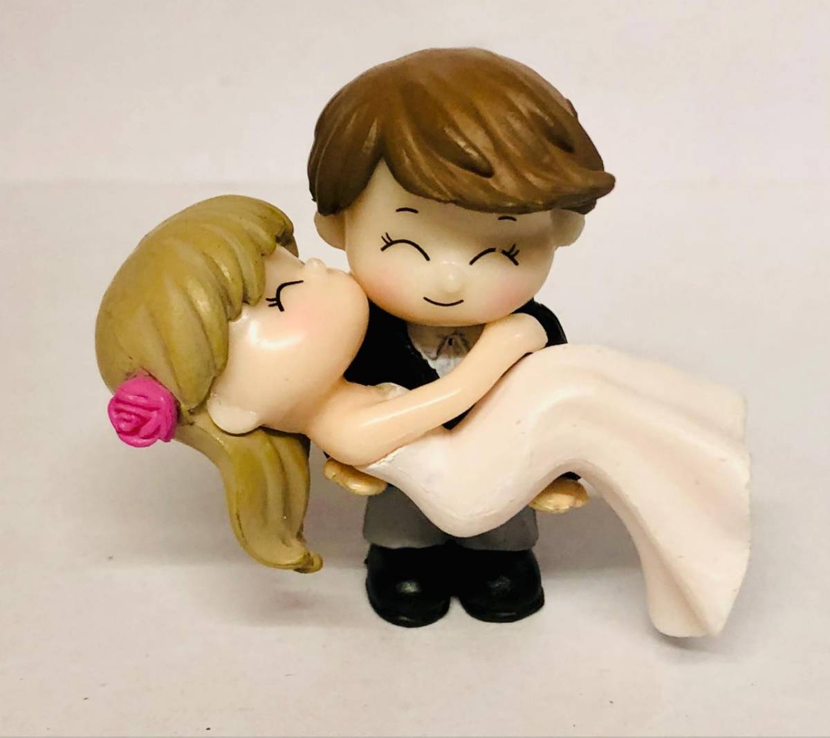Miniature Couple Topper ''Arm's"