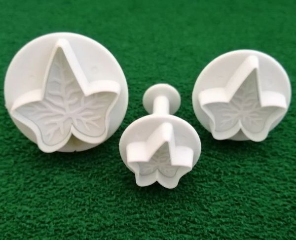 Plunger Cutter – Lvy Leaf - Plastic Cutter - 3 Pcs